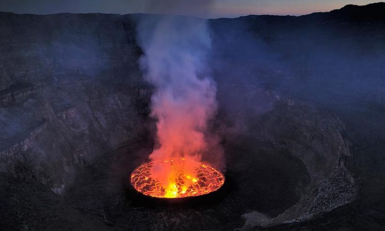 5 Days Lowland gorillas and Nyiragongo hiking