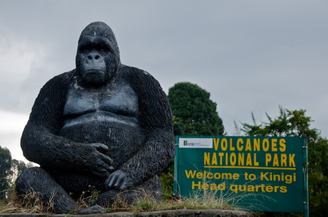 Park entrance fees for Volcanoes national park