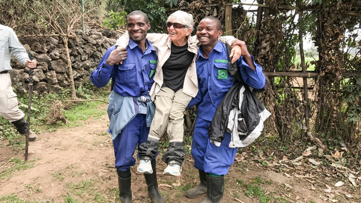 Using Porters During Gorilla Trekking